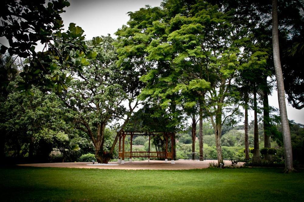 De Charmoy Estate Hotel Verulam Buitenkant foto